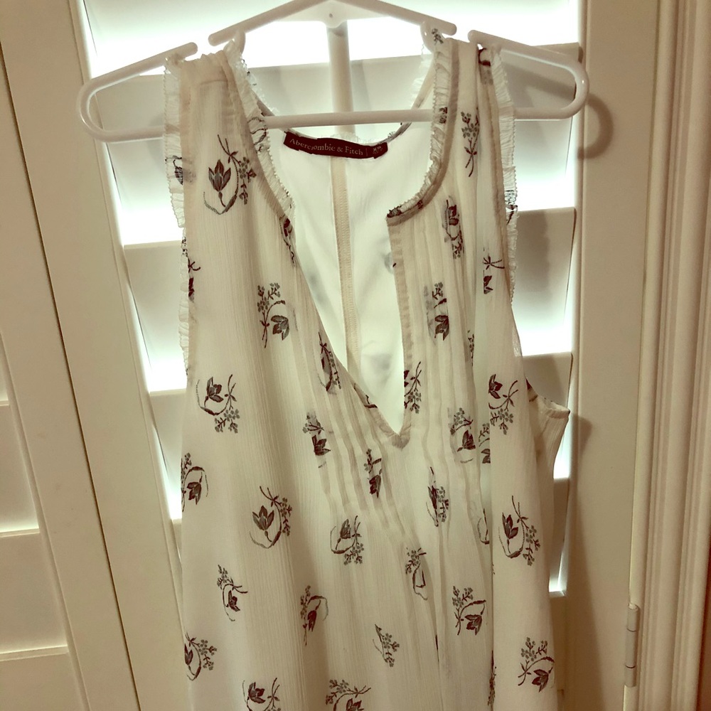 silky Abercrombie and Fitch tank top